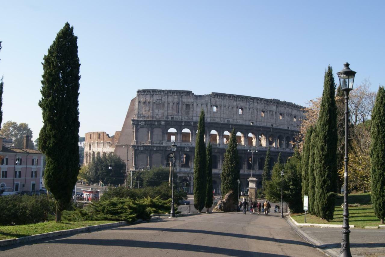 Tatusa Al Colosseo Rome Exterior photo